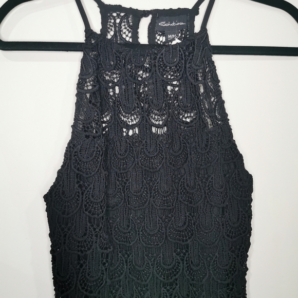 Elegant Black Party Dress - Picture 2 of 7